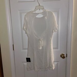 Lulu’s open back dress